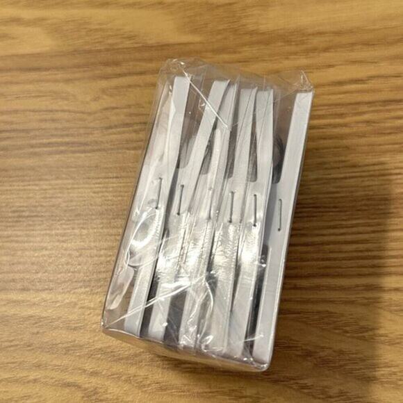 👁 Christina 6-Pack Eyelashes - #43 - NIB 👁 - Picture 2 of 2